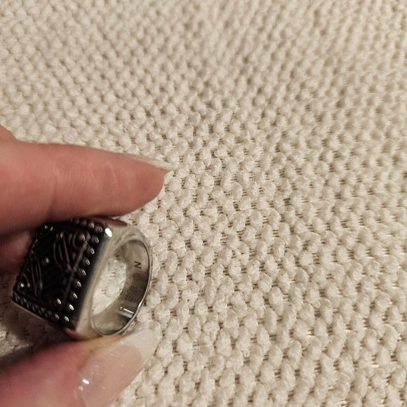 Caroline Neron ring size 7 - Picture 3 of 4